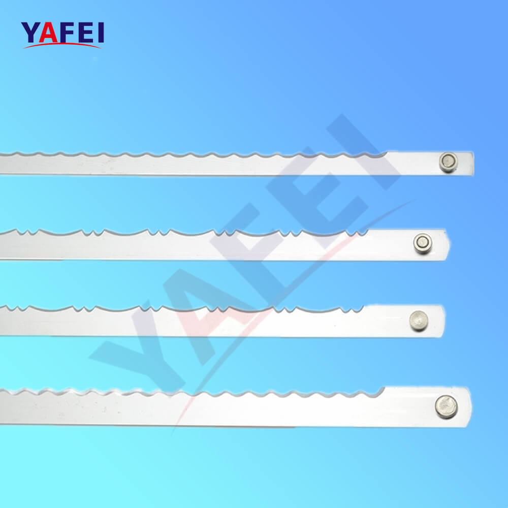 cake cut blade Bánh cắt bánh.